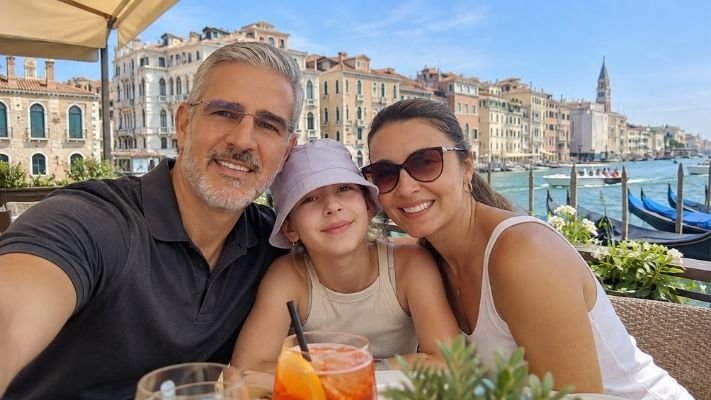 Rod Lopes with his family